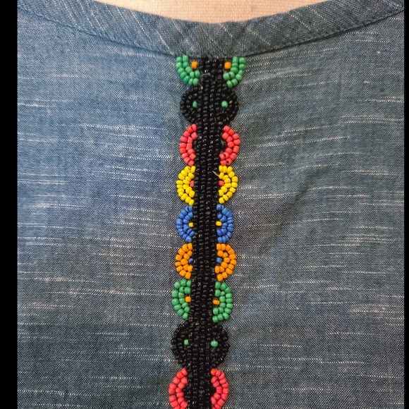 Embroidered Blue Sleeveless Top - Picture 3 of 10